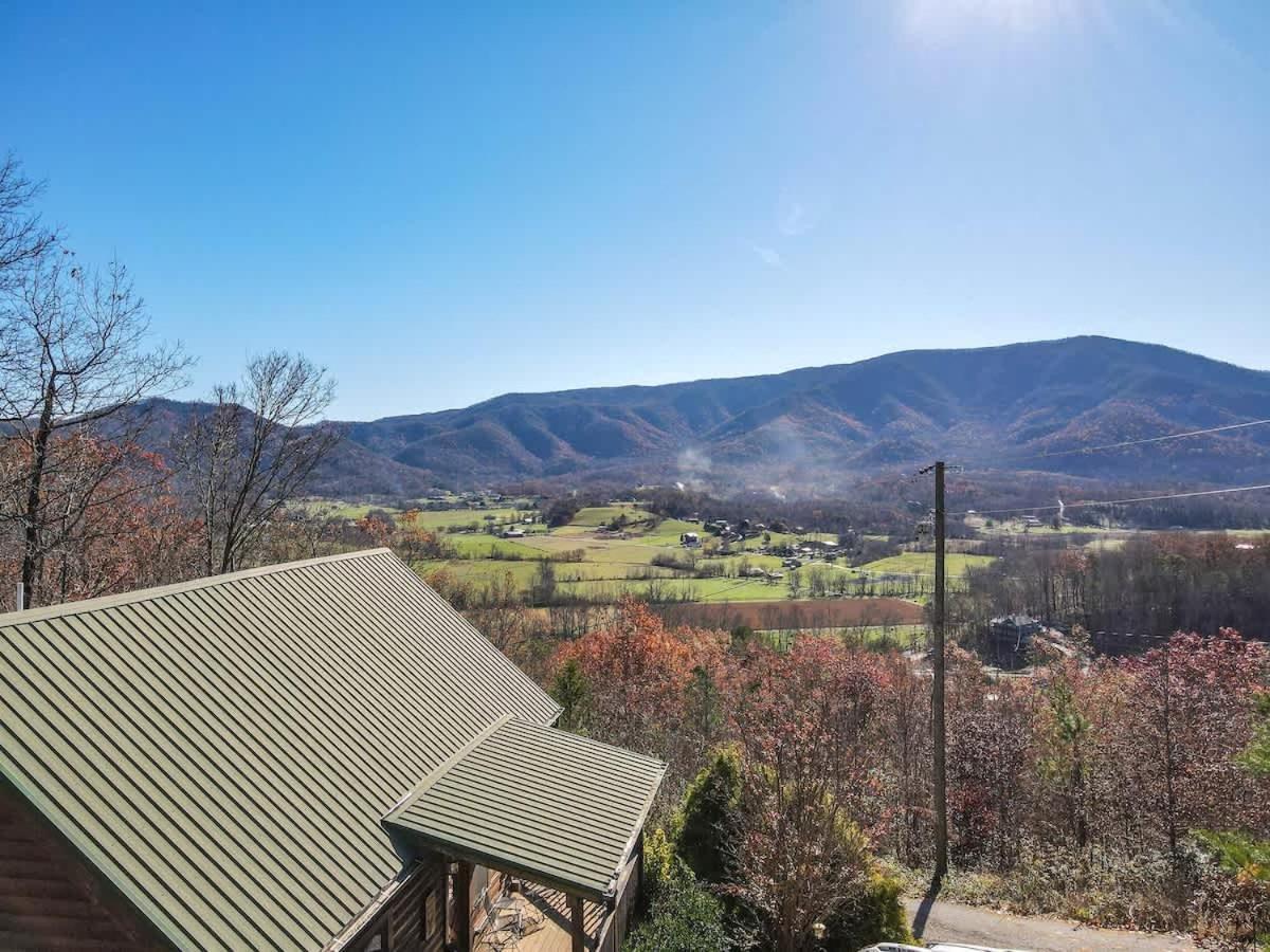 Gorgeous View. Hot Tub. Privacy. Fireplace. Pool & Fishing Access! Сев'єрвілл Екстер'єр фото