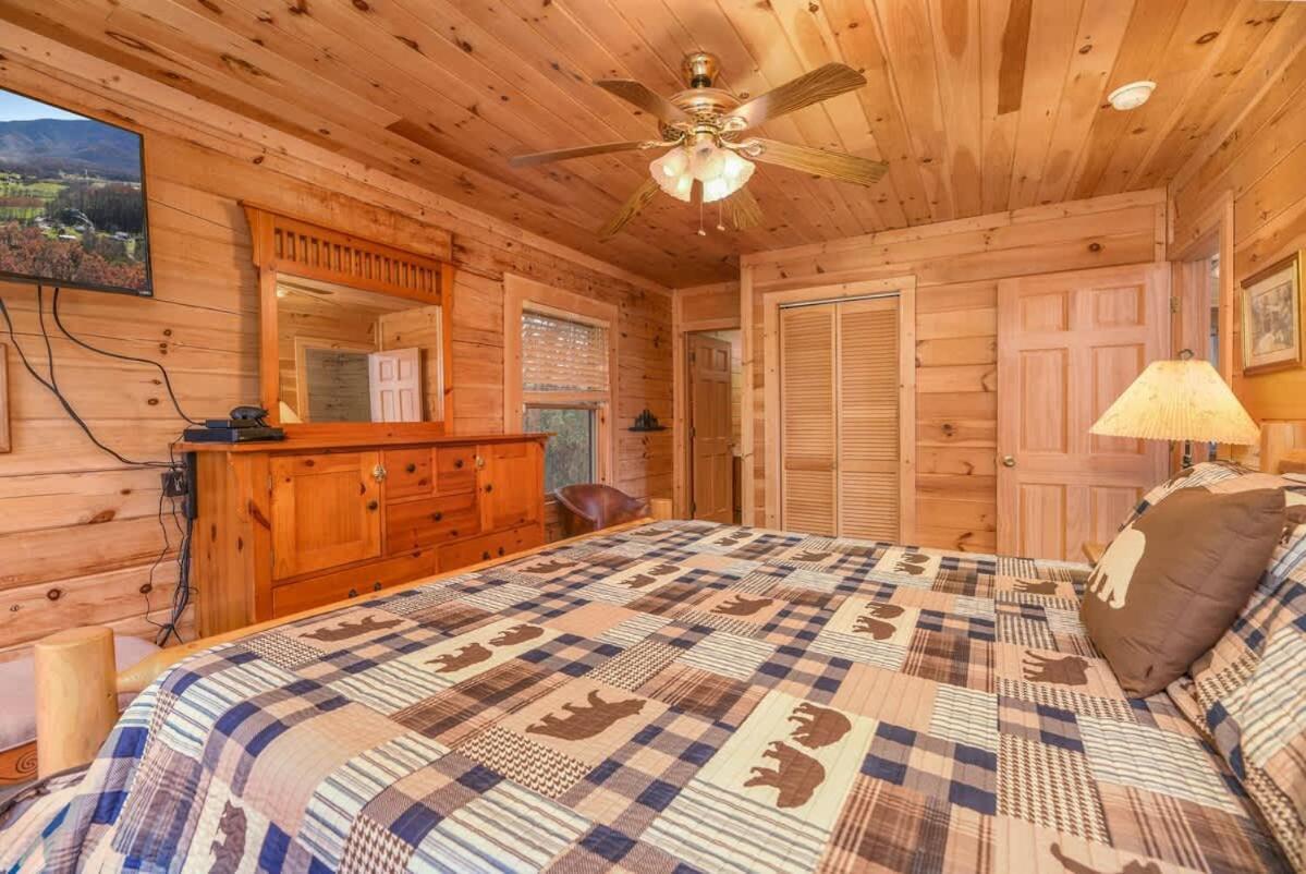 Gorgeous View. Hot Tub. Privacy. Fireplace. Pool & Fishing Access! Сев'єрвілл Екстер'єр фото